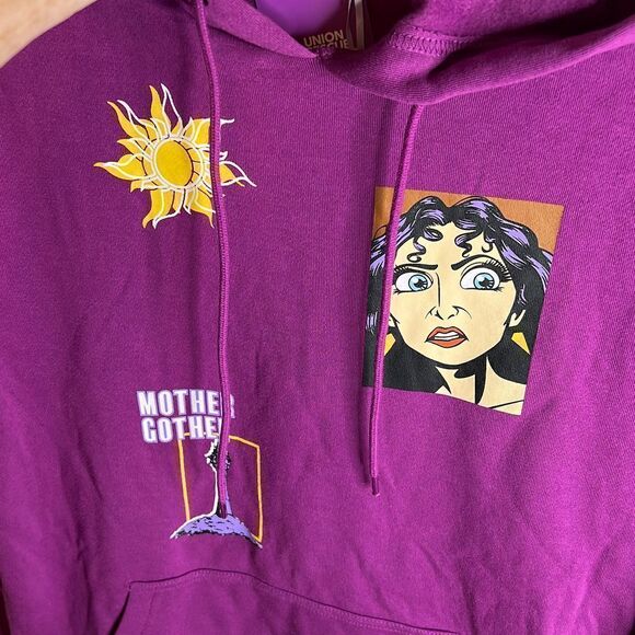 ❤️Our Universe Disney Tangled Mother Gothel Hoodie - BoxLunch Exclusive - Picture 2 of 5